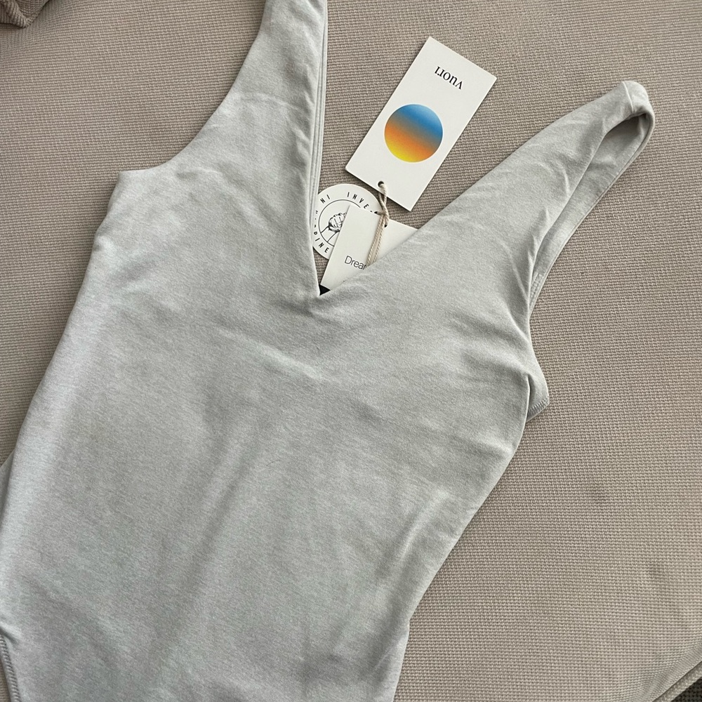 Vuori Light Gray V-Neck Top - Picture 2 of 5